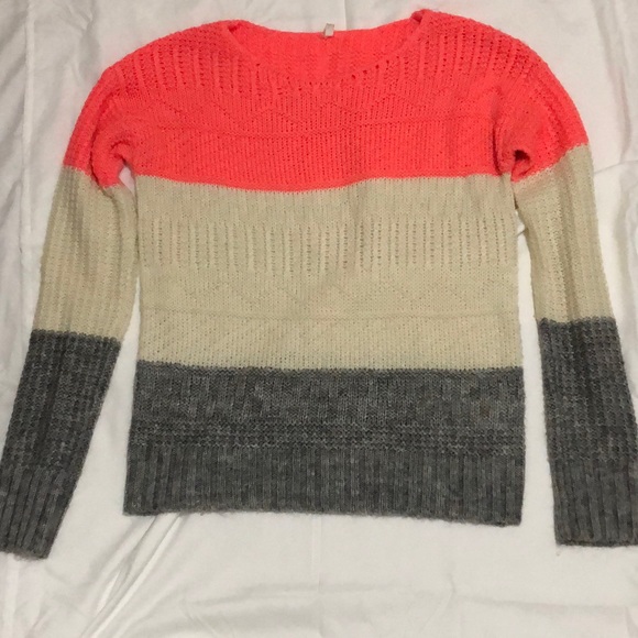 Willow & Clay Sweaters - Willow & Clay Sweater